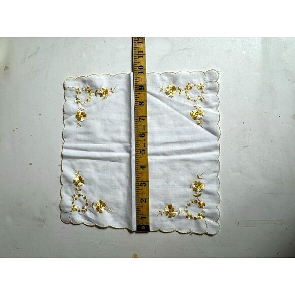Embroidered hankerchife hankie 10 in. by 10 in.yellow and white - Picture 4 of 10